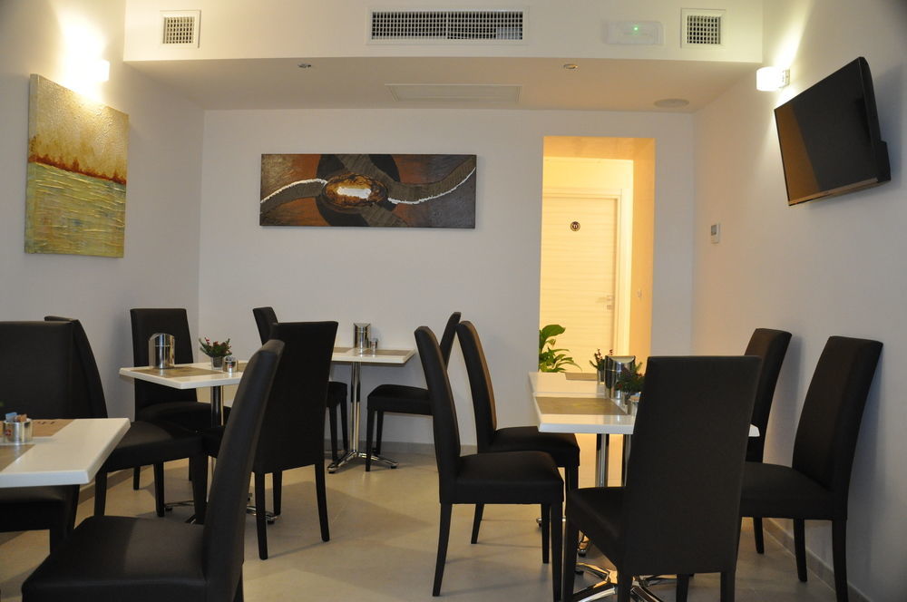 רג'יו די קאלאבריה Hotel Eubea מראה חיצוני תמונה